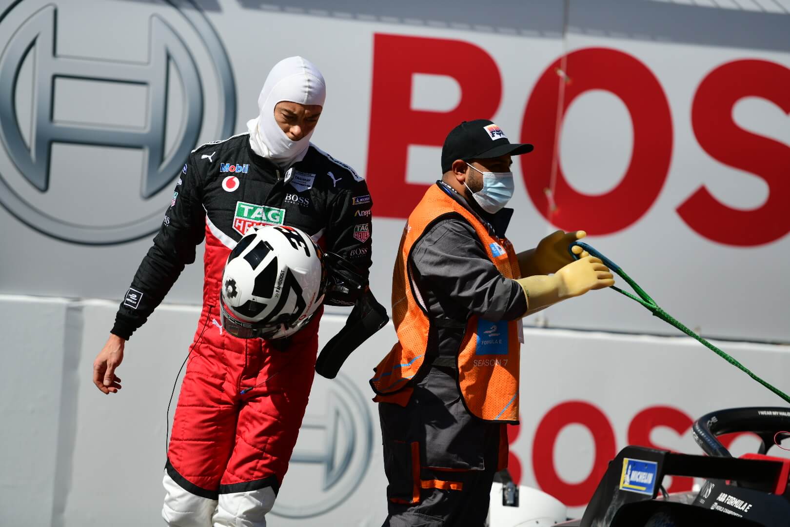 Lotterer-Diriyah-Crash-Porsche