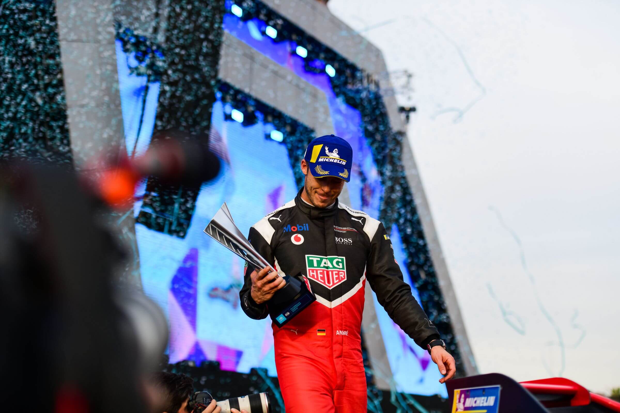 Podium-Diriyah-Porsche-Lotterer