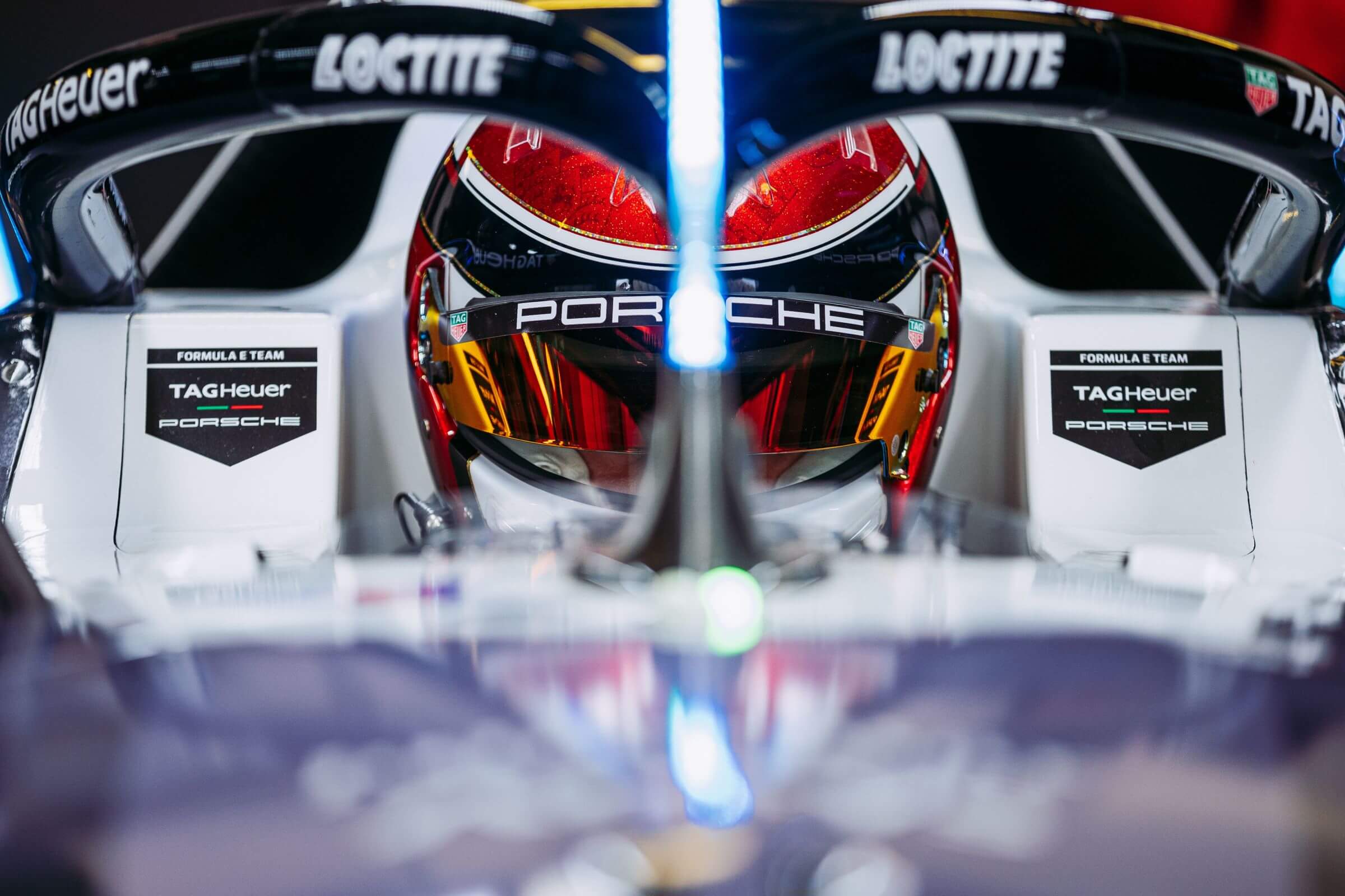 Pascal-Wehrlein-Cockpit-Helmet-Porsche-Mexico