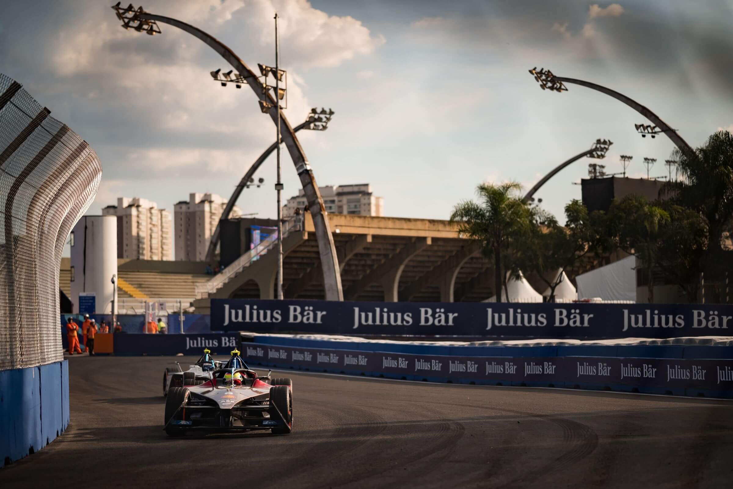Formula-E-Sao-Paulo-Nissan-Cars-on-track