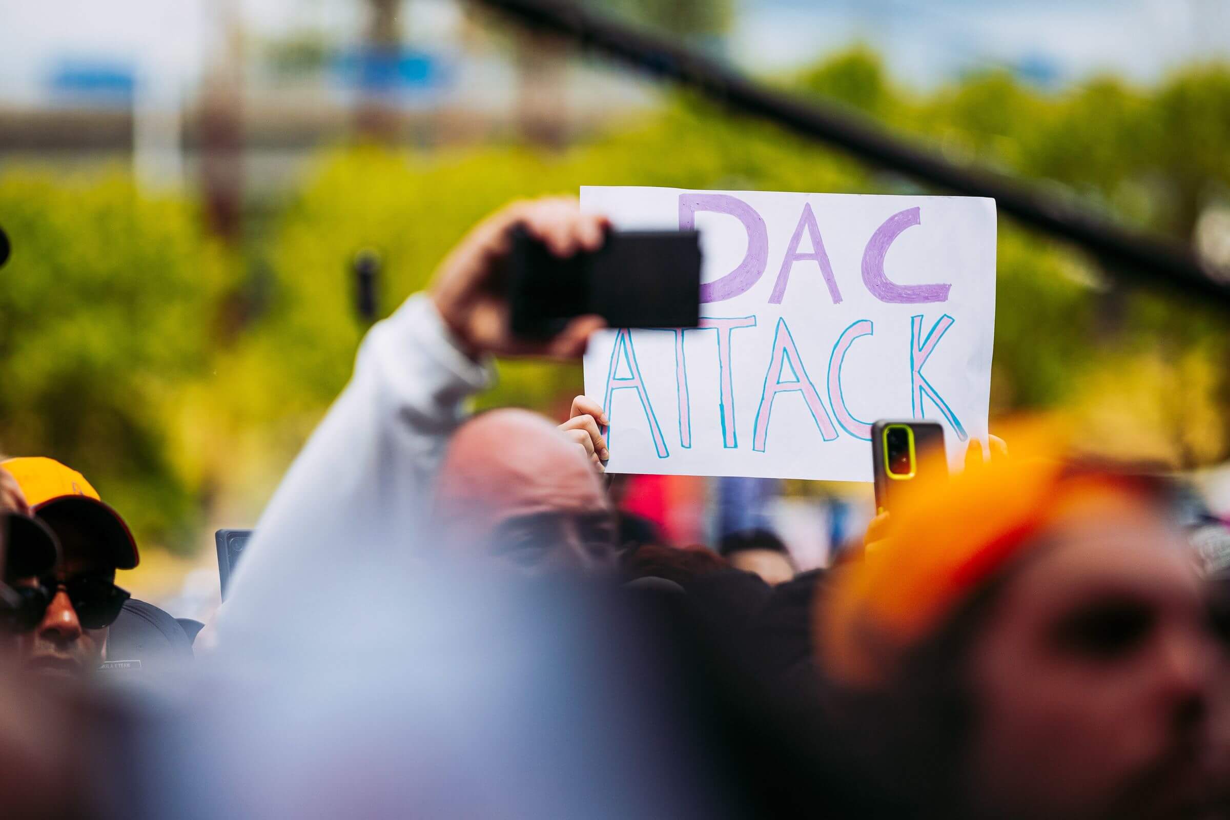 DAC-Attack-Felix-da-Costa-Sign
