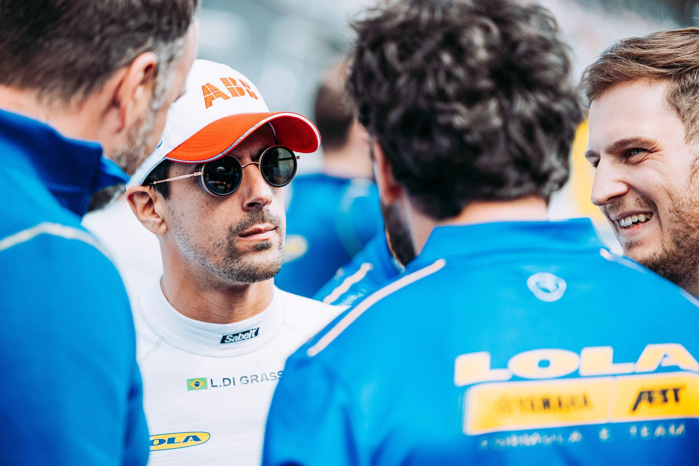 Lucas-di-Grassi-in-talks-with-his-team