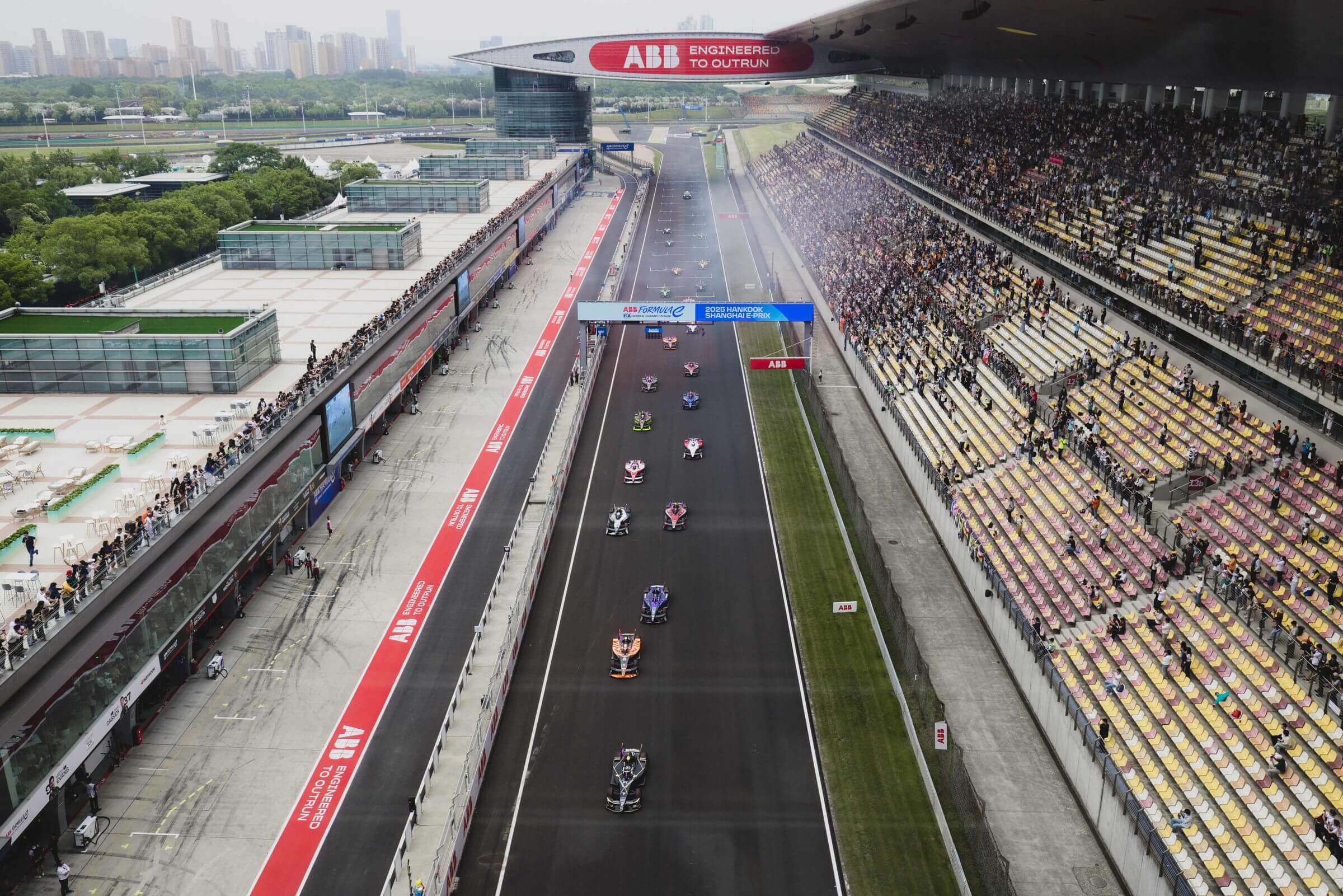 Formula-E-Cars-Start-Finish-Shanghai