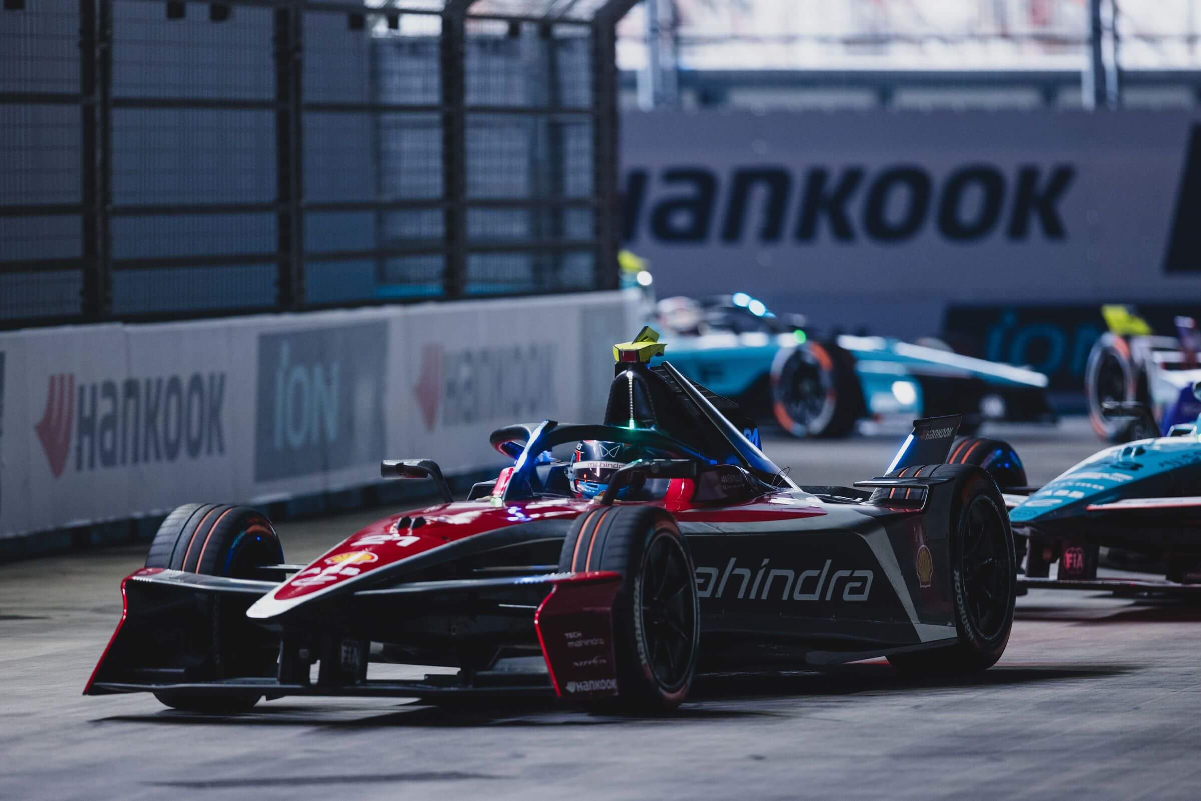 Nyck-de-Vries-Mahindra-London-2025