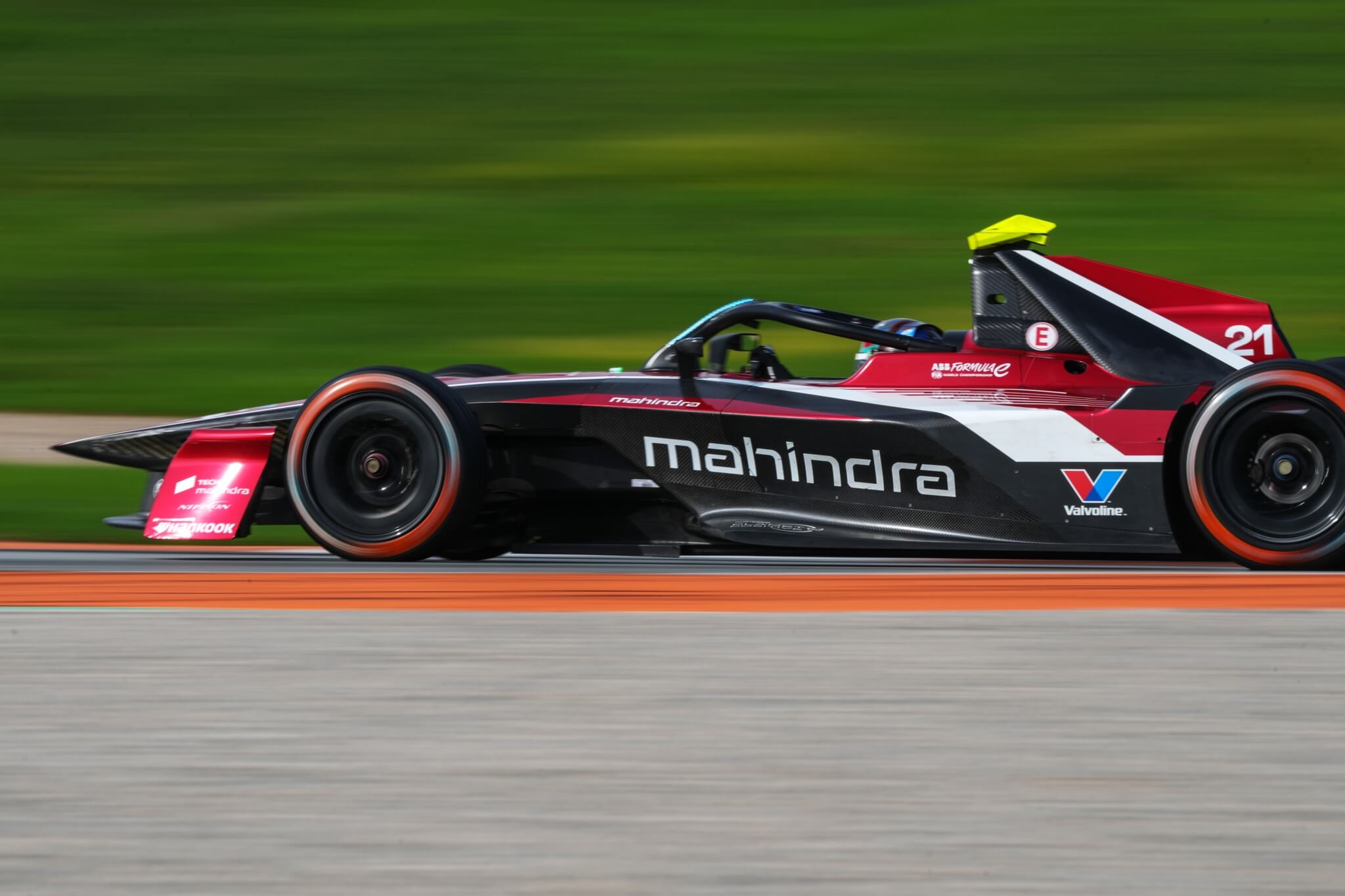 Chloe-Chambers-Mahindra-2025-Valencia-test-on-track