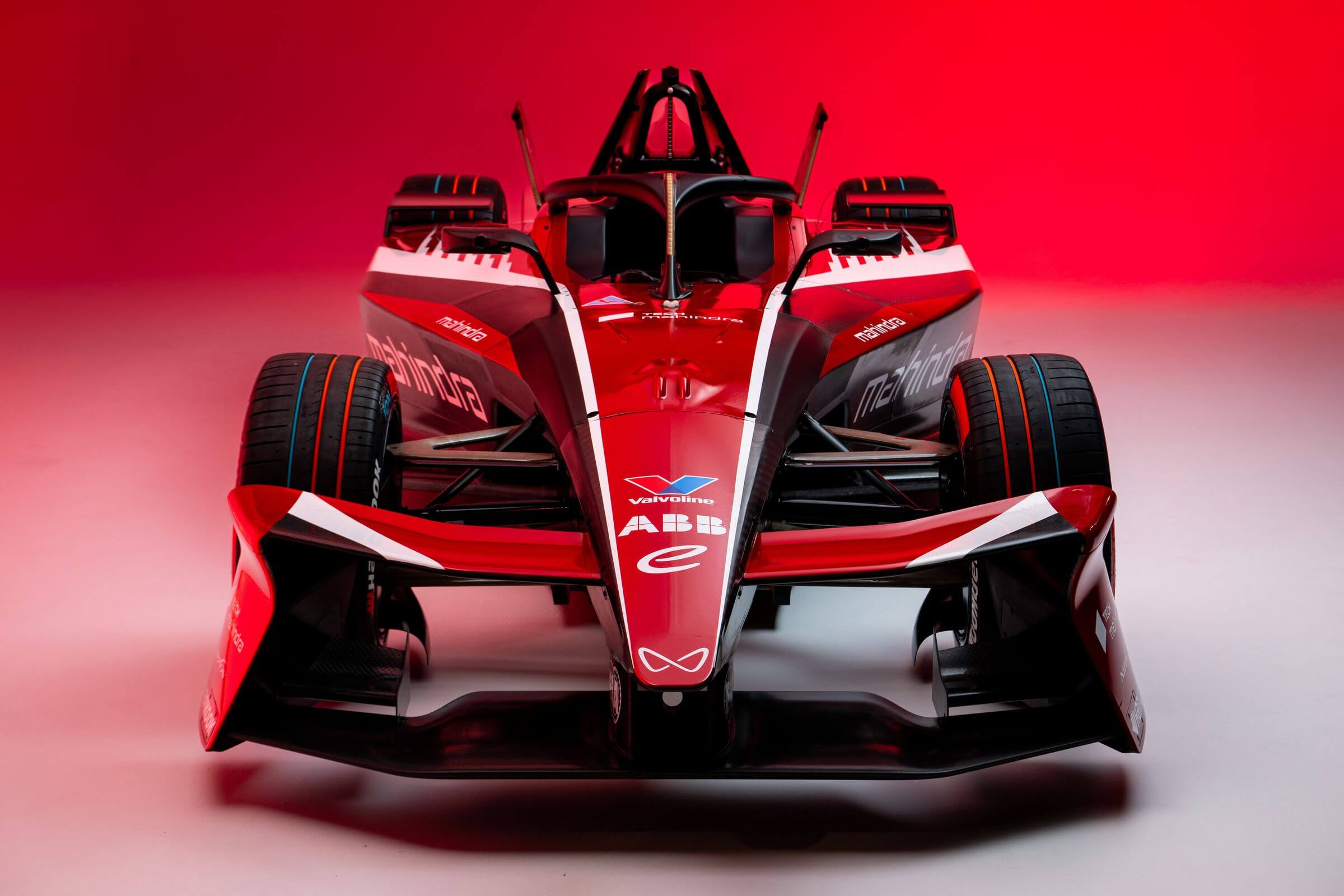 MahindraRacing-S12-LiveryLaunch-Front