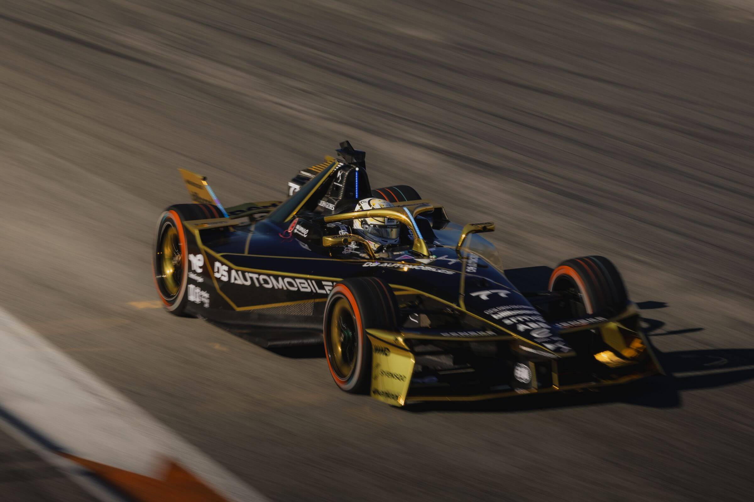 Taylor-Barnard-DS-Penske-2025-Valencia-Test