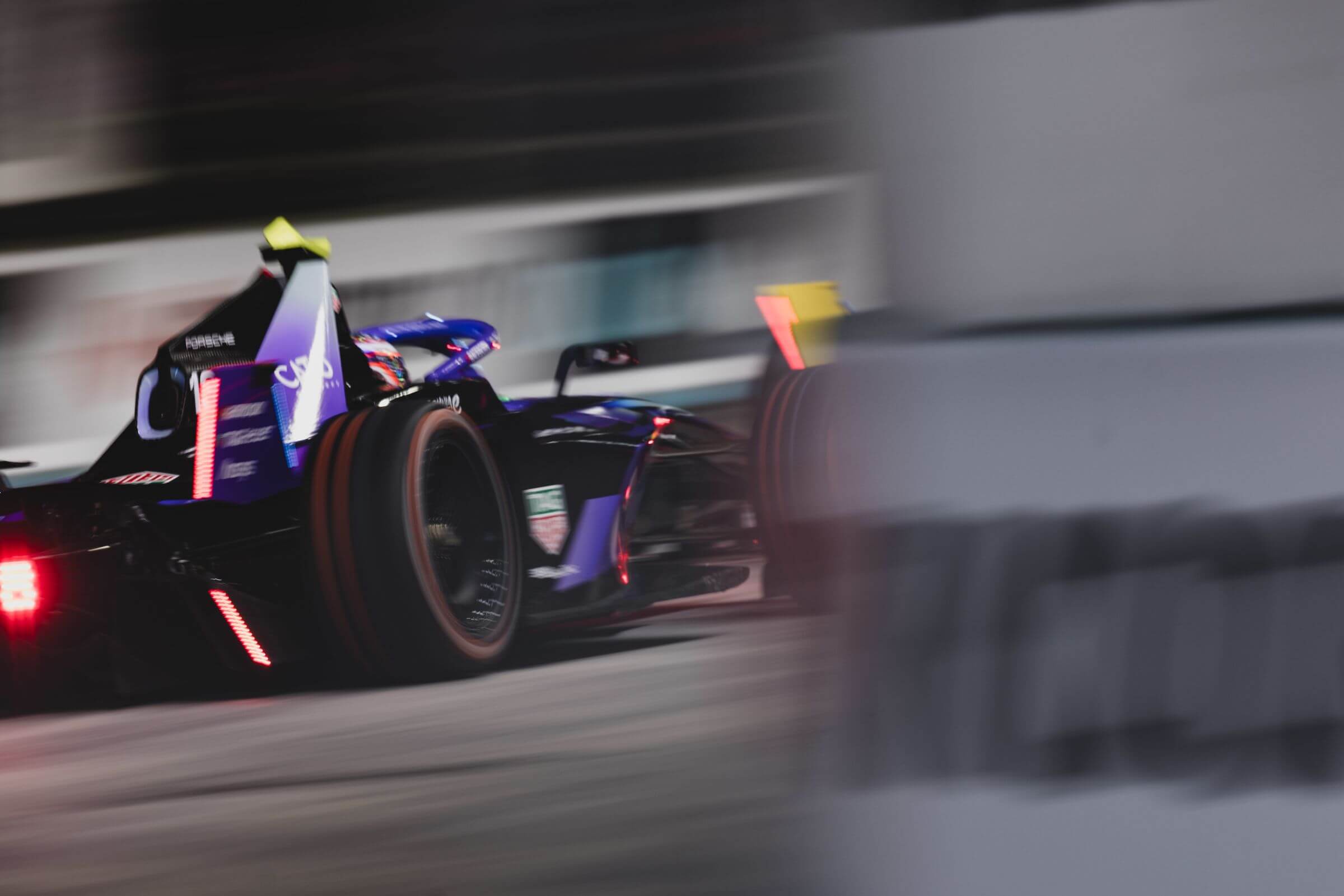 Antonio-Felix-da-Costa-Porsche-Formula-E-Team-2025-London-E-Prix