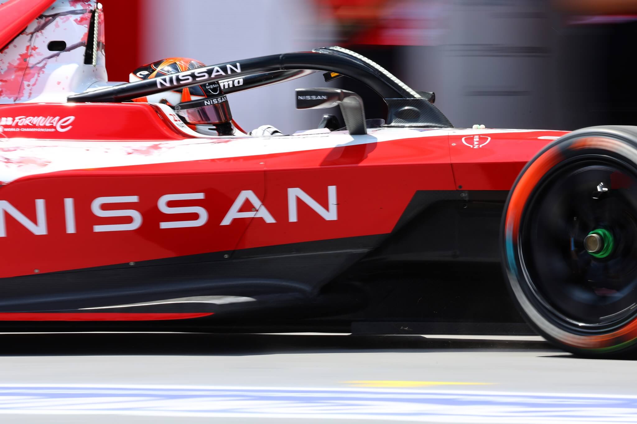 Norman-Nato-Nissan-Sao-Paulo-closeup