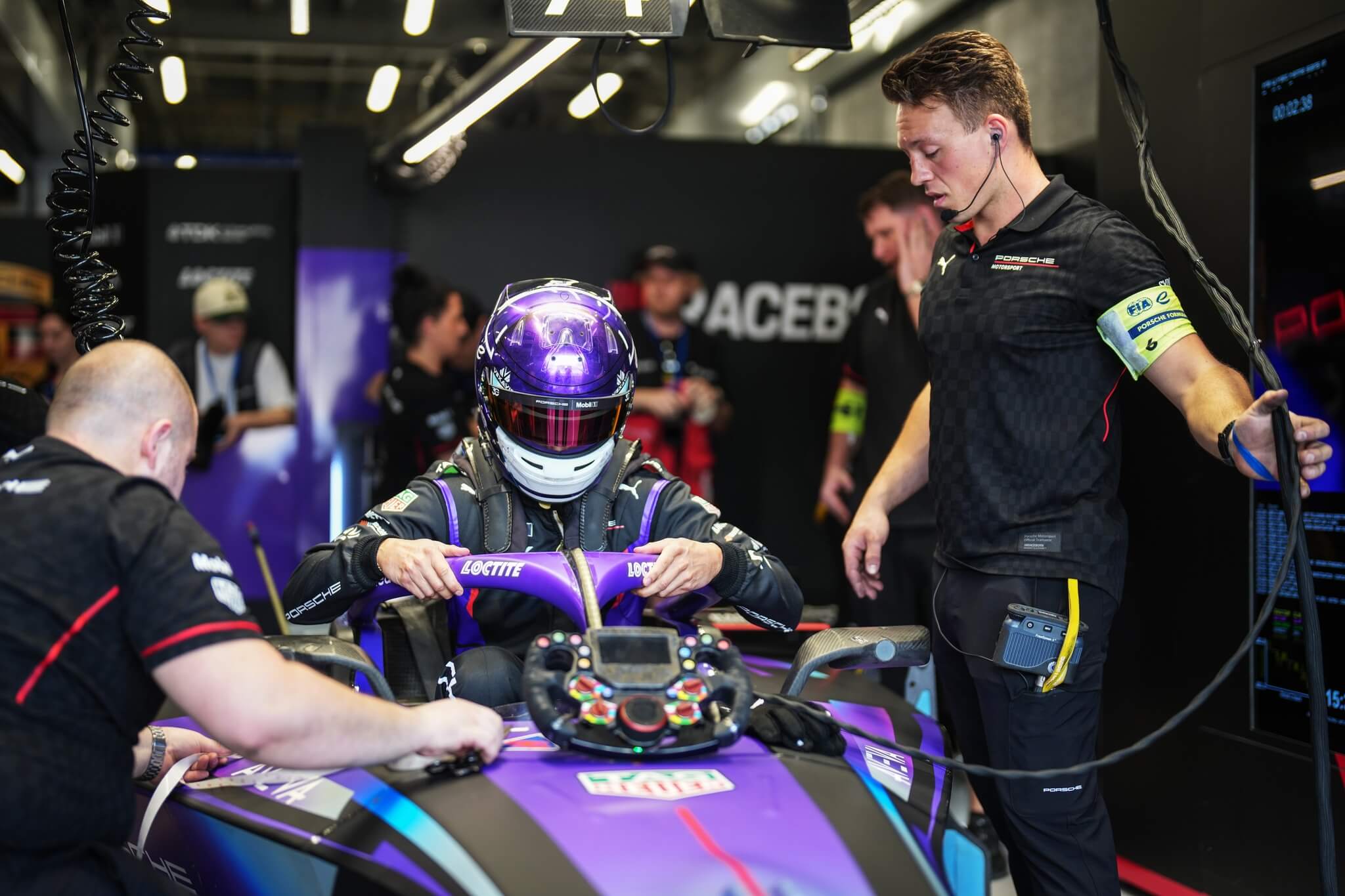 Pascal-Wehrlein-Porsche-2026-Jeddah-E-Prix-Qualifying-Saturday-getting-out-of-the-car