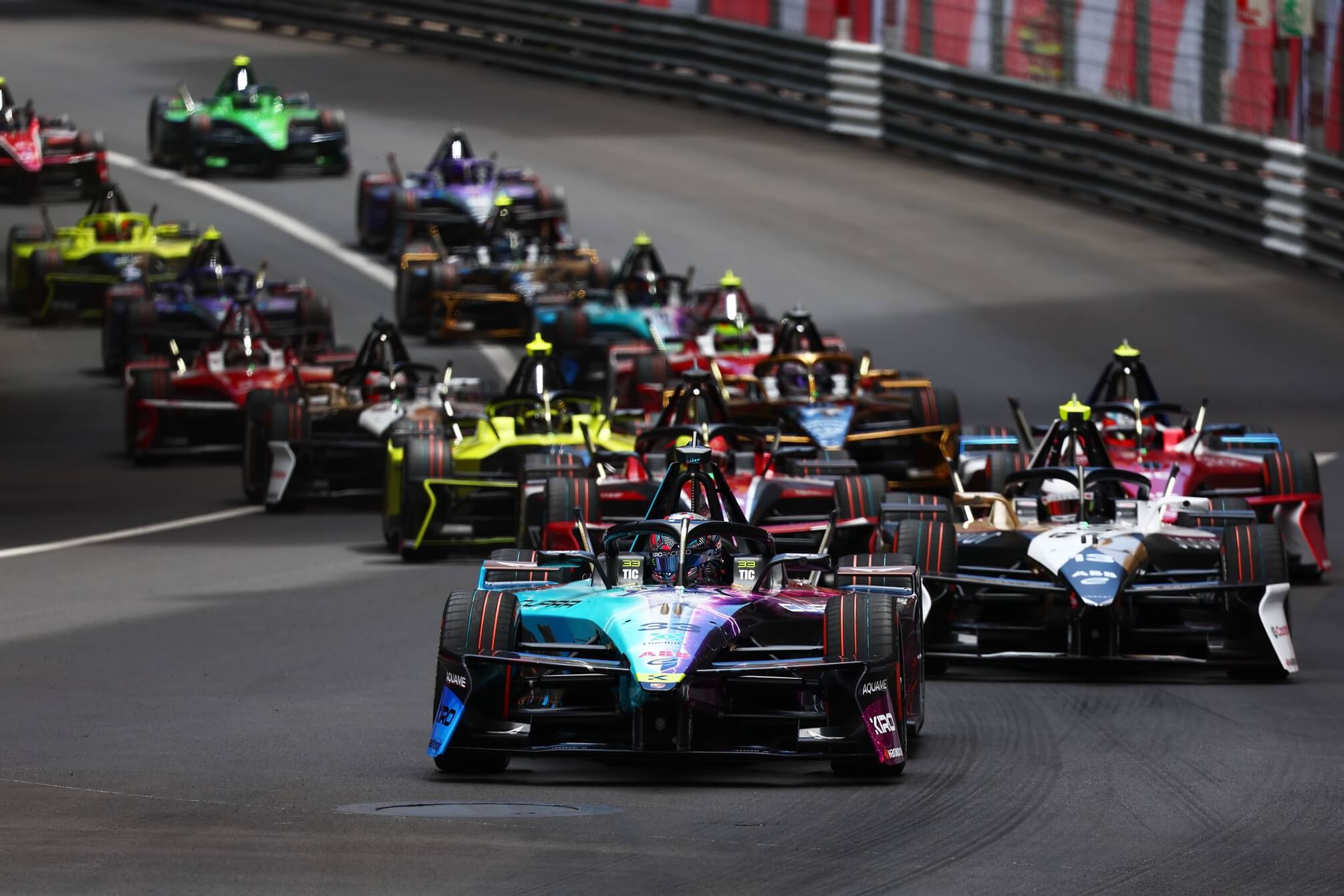 2026-Monaco-E-Prix-Start-Sunday-Dan-Ticktum-Cupra-Kiro-leading