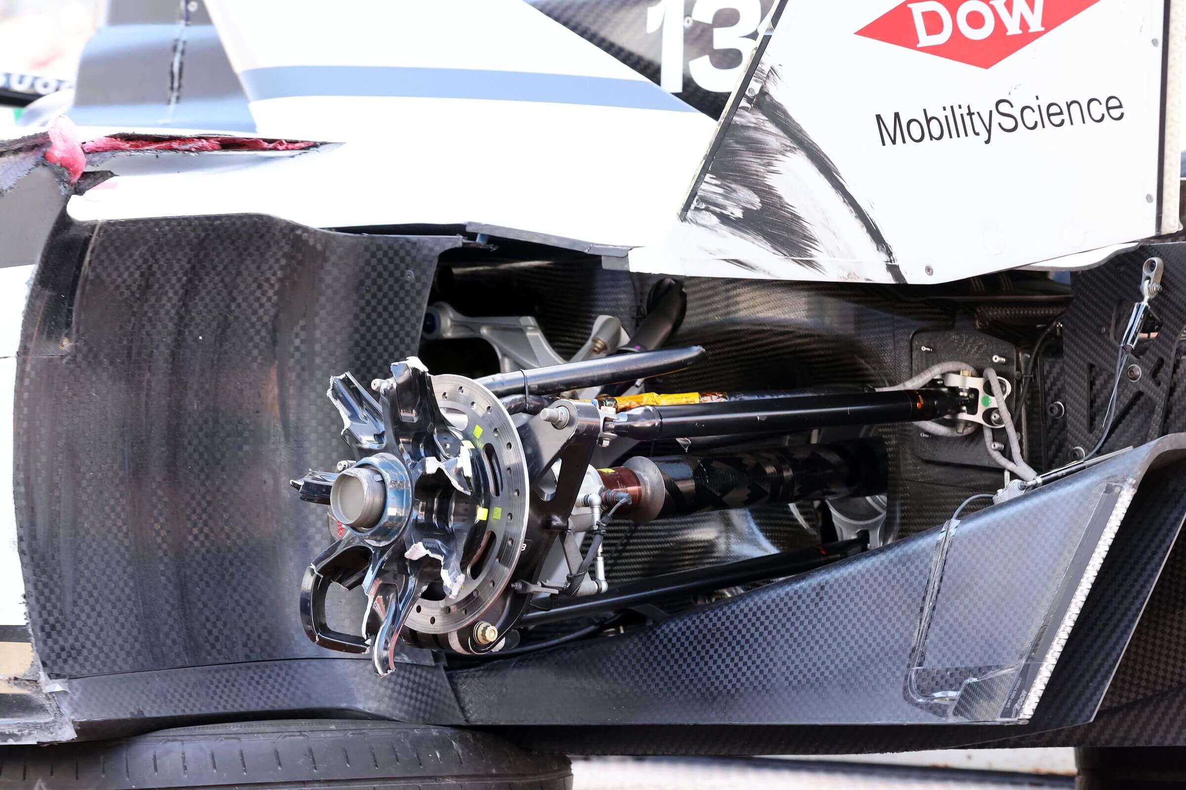 Antonio-Felix-da-Costa-suspension-after-losing-the-rear-wheel