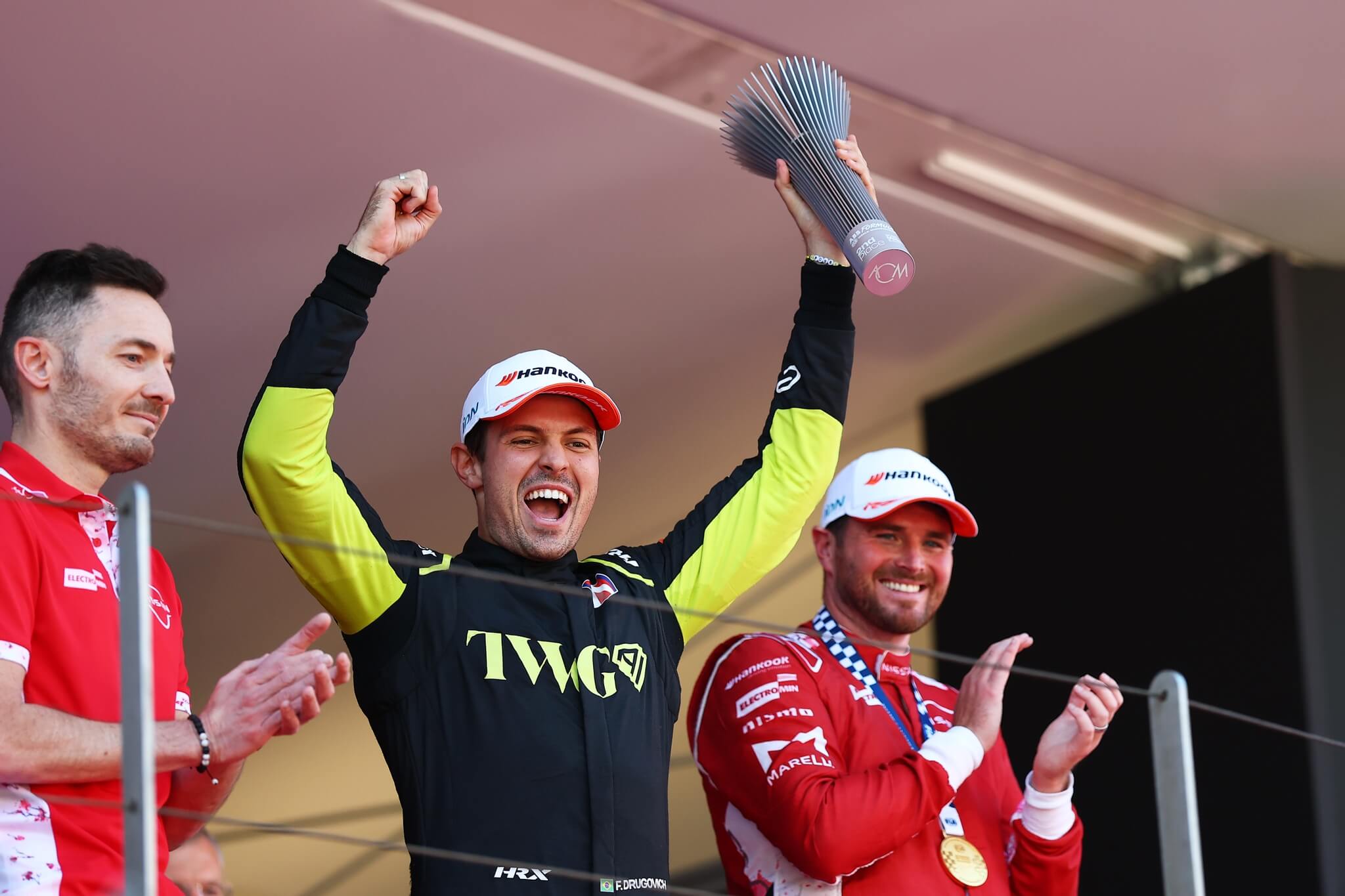 Felipe-Drugovich-Andretti-2026-Monaco-E-Prix-podium-with-trophy
