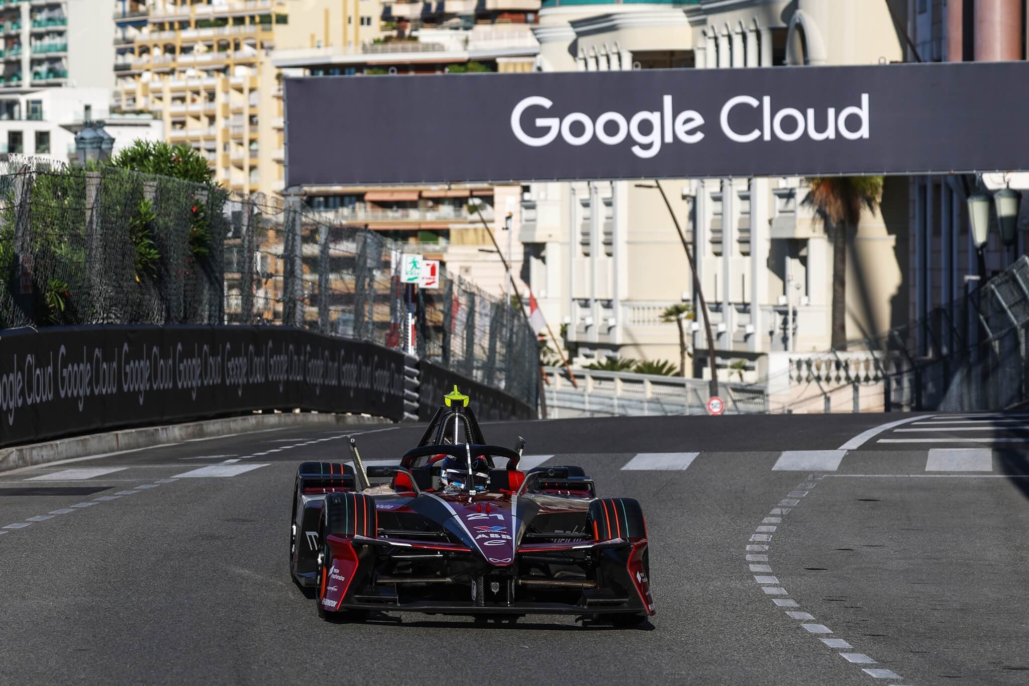 Nyck-de-Vries-Mahindra-Racing-fastest-in-FP2