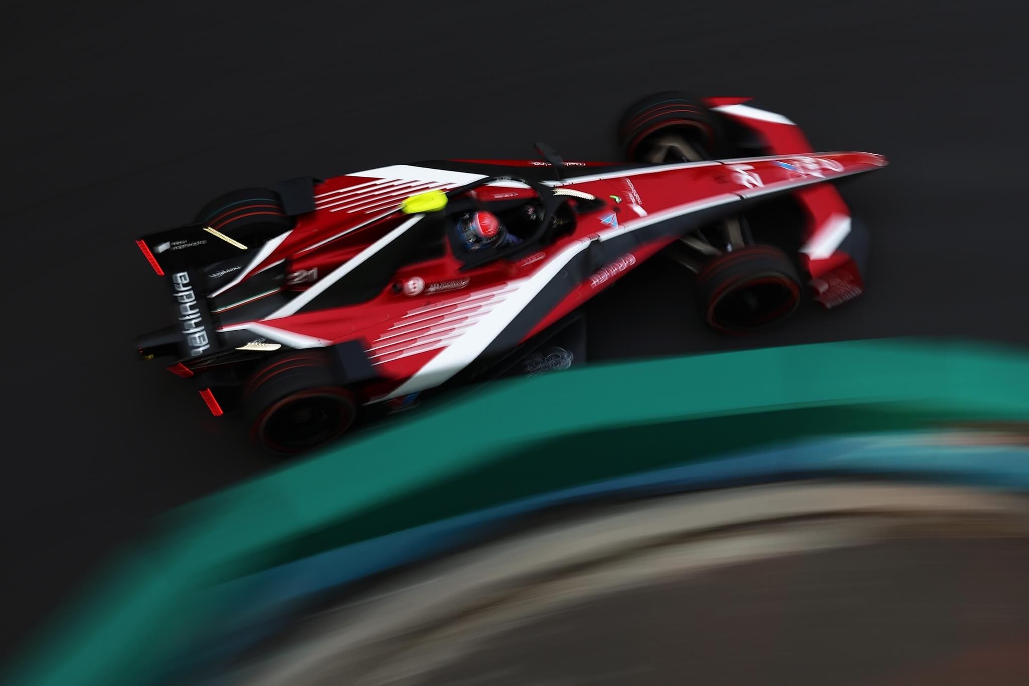 Nyck-de-Vries-Mahindra-fastest-in-FP3-London
