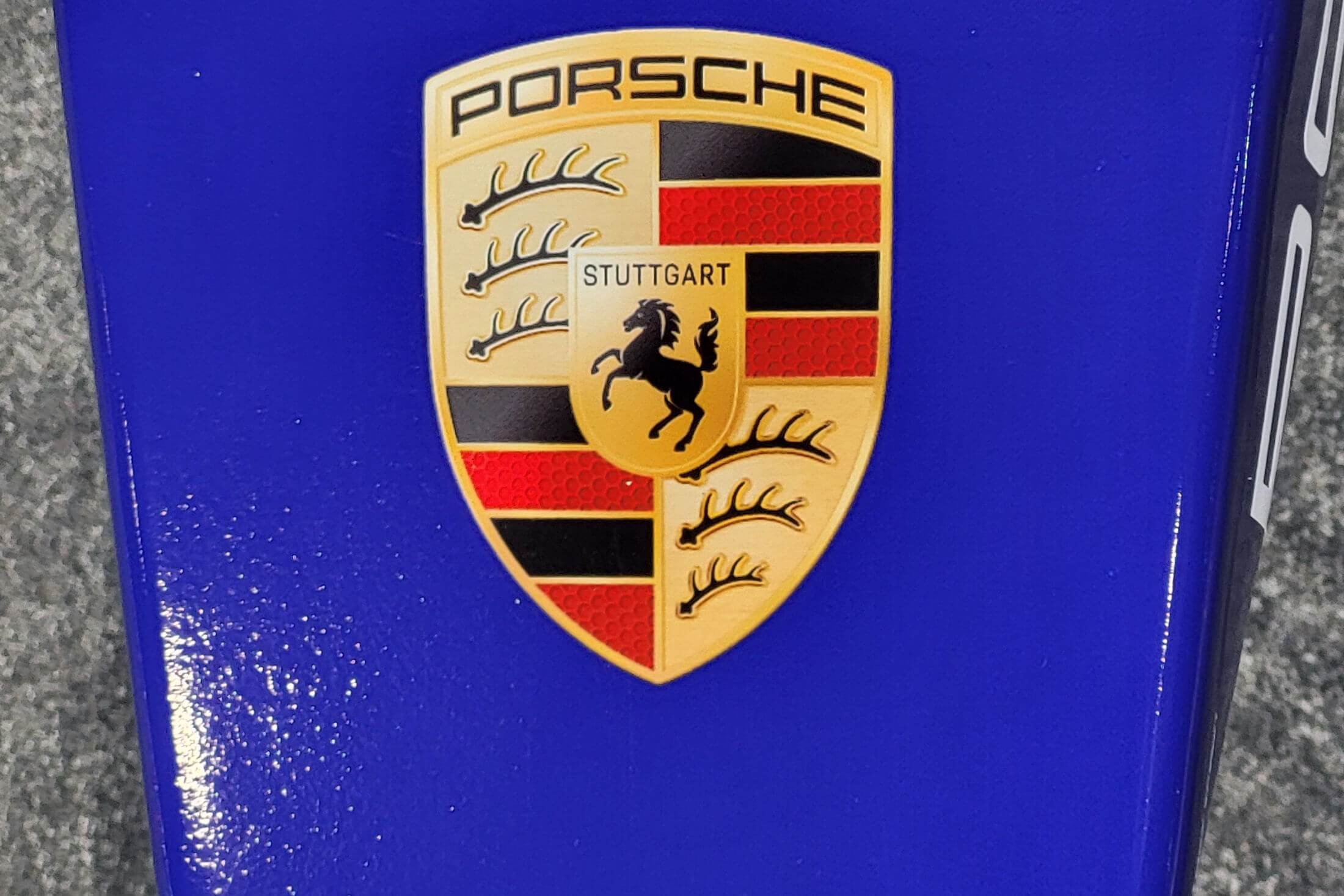 Porsche-Logo-2026-London-E-Prix-special-livery
