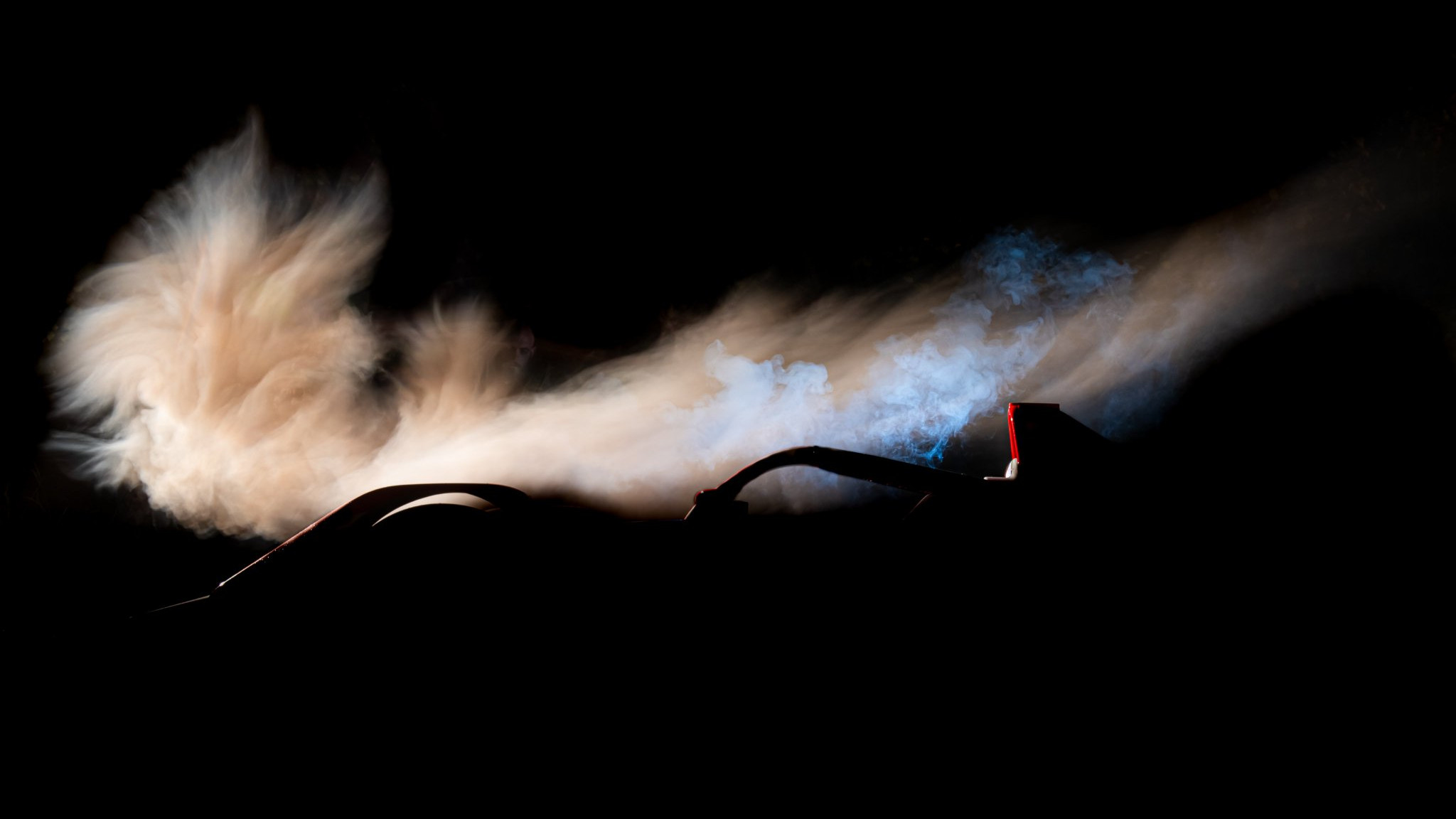 Formel-E-Auto-Nebel-Dunkelheit